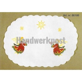 kruissteekkleedje kerstengelen met trompet, wit