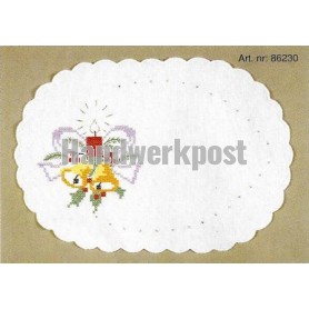kruissteekkleedje kaars met klokken, wit