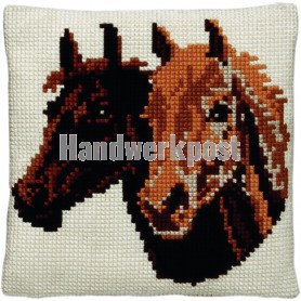 kruissteekkussen paardenhoofden