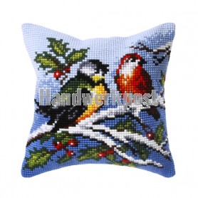 kruissteekkussen vogels in wintersfeer