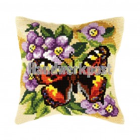kruissteekkussen vlinder met bloemen