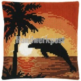 kruissteekkussen dolfijn bij zonsondergang
