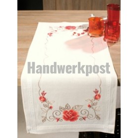 kruissteekloper rozen, ecru