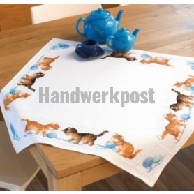 dekservet poezen, wit met aida rand