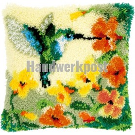 knoopkussen kolibrie met bloemen