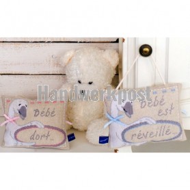 borduurpakket deurhanger, baby slaapt/is wakker