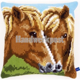 kruissteekkussen bruine paarden