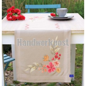 kruissteekloper rose bloemen, beige