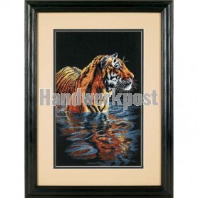 borduurpakket tijger in het water