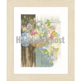 borduurpakket bloemenmand aan deurknop